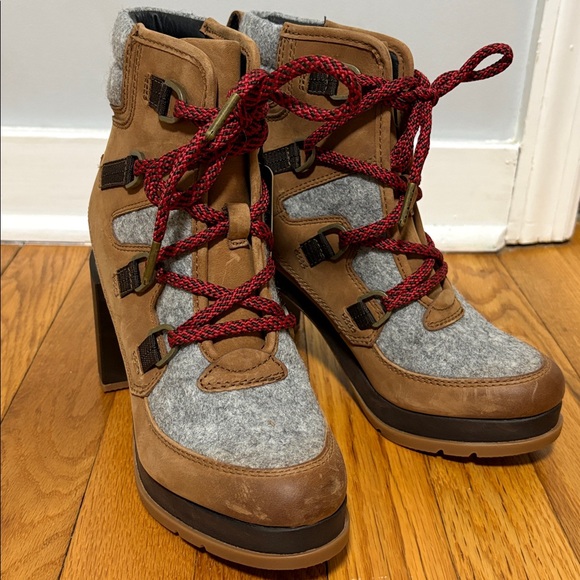 Sorel Blake Lace Heeled Boots Tan Size 6.5 NEW w/ Box $220 - Picture 2 of 8